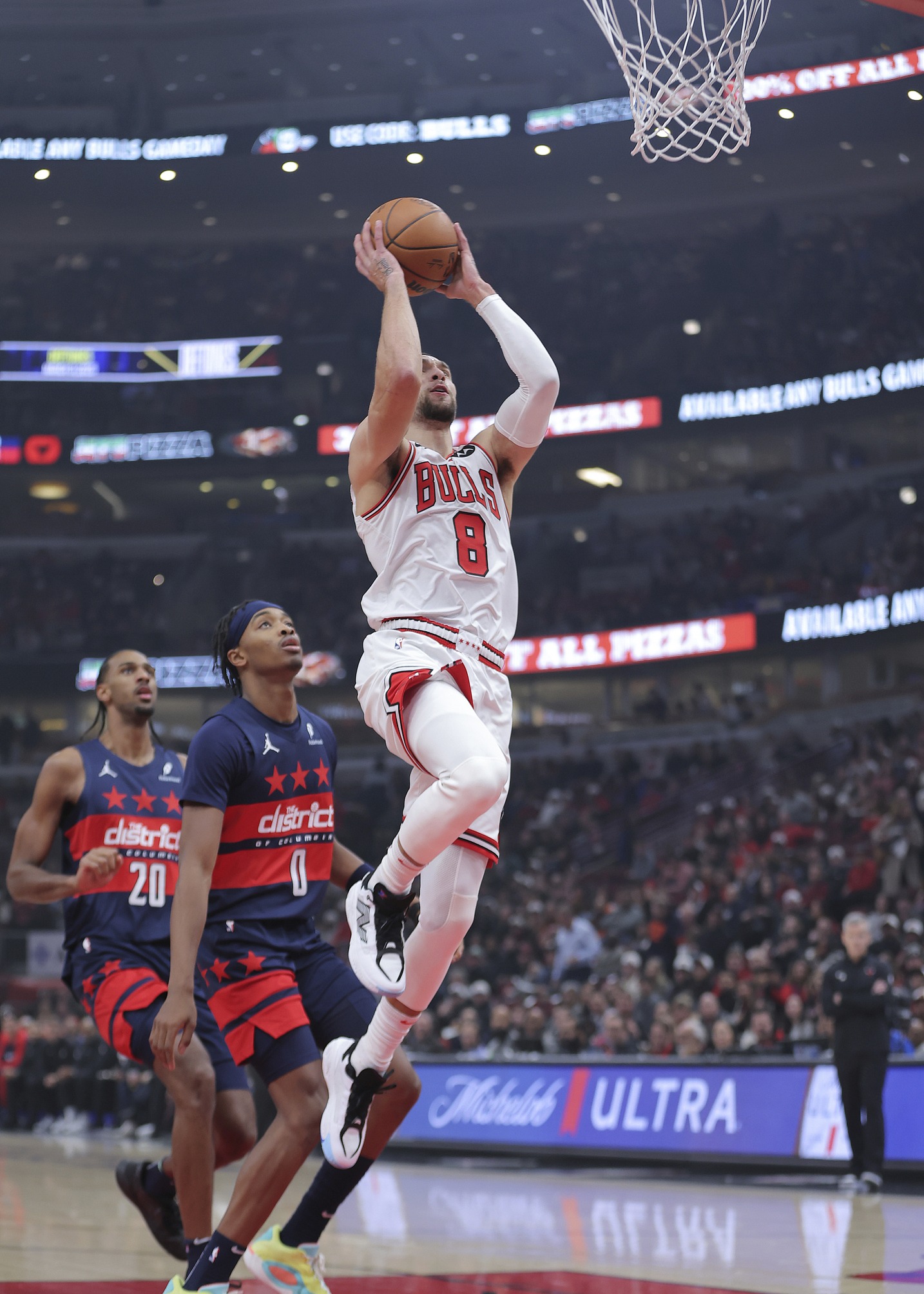 赛后芝加哥公牛回应争议——亚冠节点到来，悬念犹存，身体对抗强度拉满(荒原狼为什么怕氪星人)-亚博网站