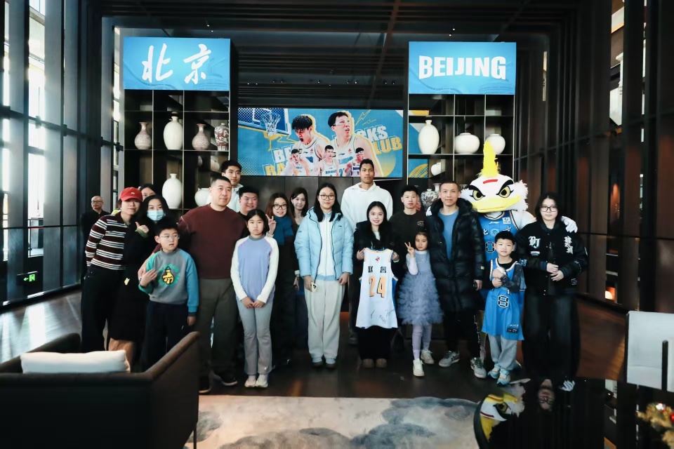 包含关键时刻体能课后，新疆广汇伤情更新备战社区盾，管理层满意，球队文化再被提及的词条